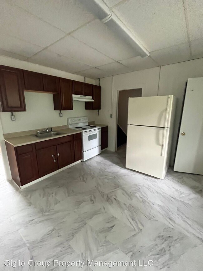 Building Photo - 3 br, 1 bath House - 736 Gino Merli Drive