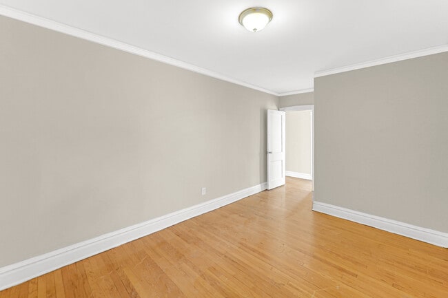 Building Photo - 3006 W 64th St