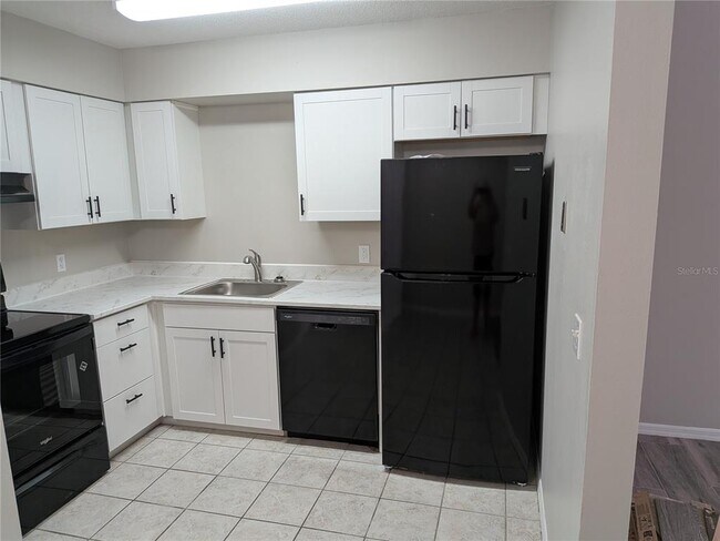 Foto del edificio - 1020 Howell Ave