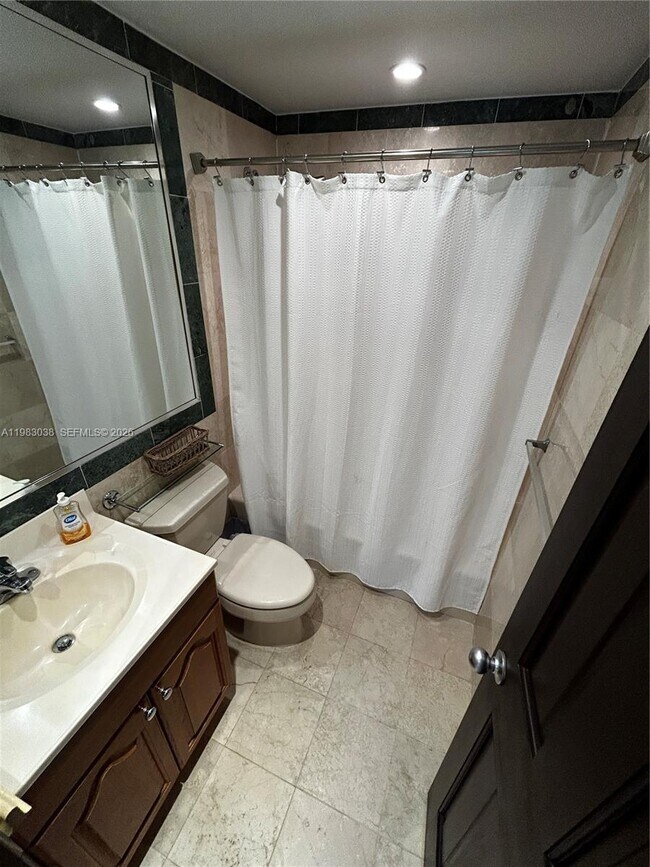 Foto del edificio - 201 178th Dr