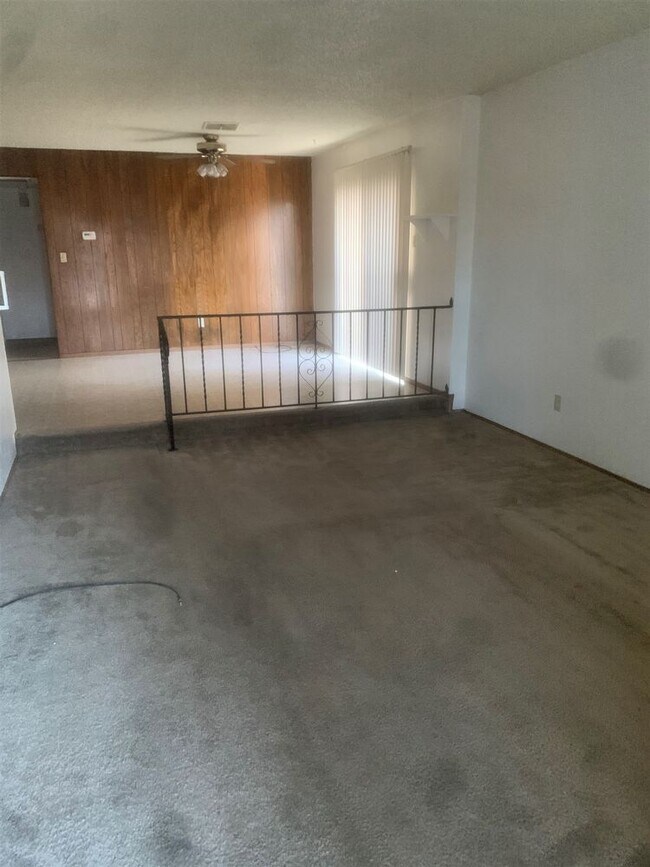 Foto del edificio - Available Now