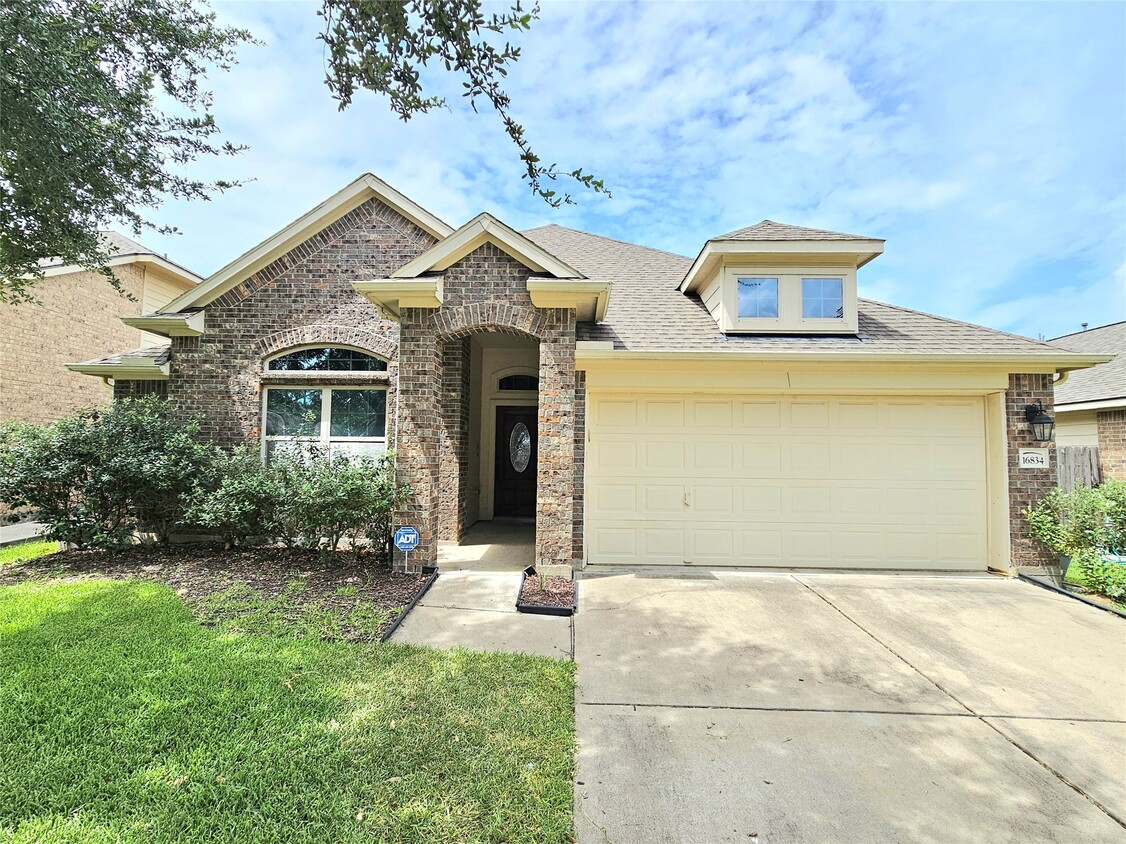 Foto principal - 16834 Jelly Park Stone Dr