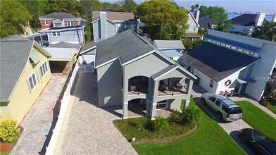 Building Photo - 2905 W Bay Ct Ave