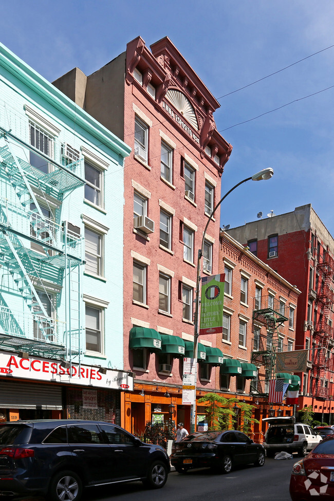 Foto del edificio - 121 Mulberry Street