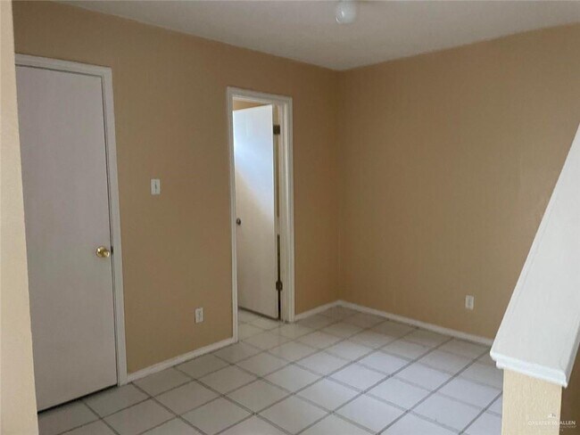 Foto del edificio - 900 W Cherokee Ave