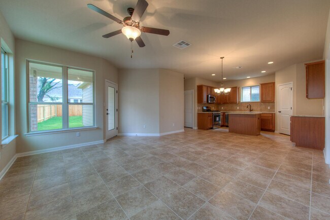 Foto del edificio - 3451 Mayfield Ranch Blvd