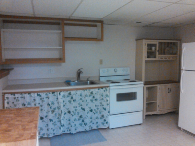 Building Photo - 1712 Bison Dr