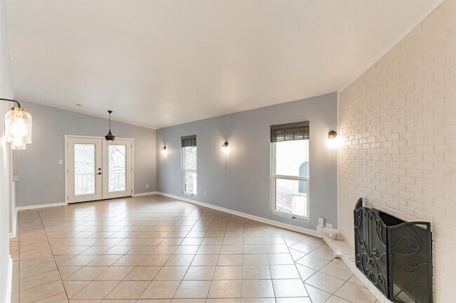 Foto del edificio - 807 Azie Morton Rd