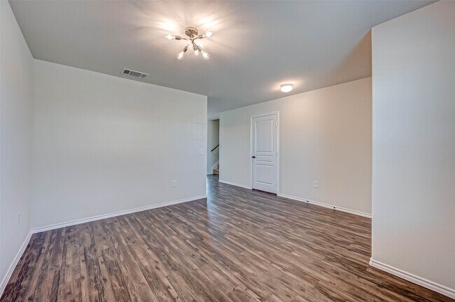 Foto del edificio - 24123 Noble Darcy Ln