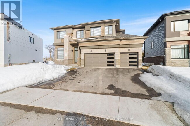 Building Photo - 3725 Lakepoint Dr