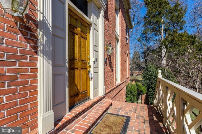 Building Photo - 6650 Hampton Park Ct