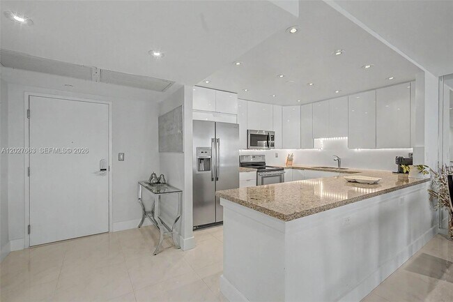 Foto del edificio - 2301 Collins Ave