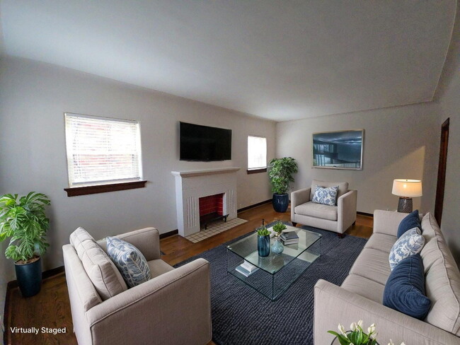 Foto del edificio - 4379 Ridgeview Ave