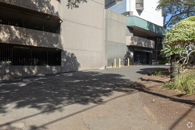 Foto del edificio - 2040 Nuuanu Ave