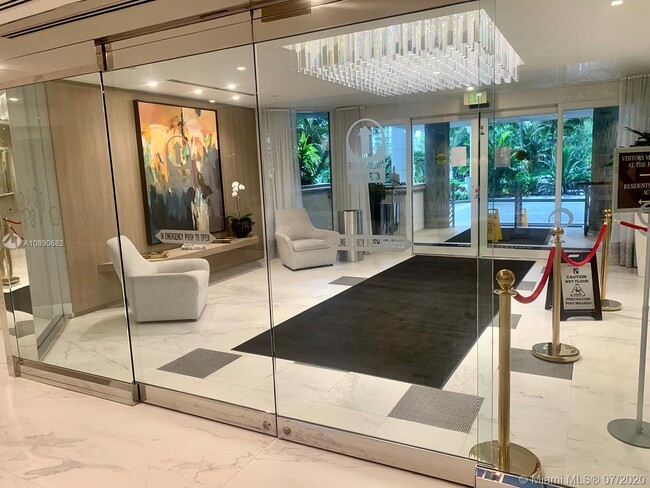 Building Photo - 21055  Yacht Club Dr 2601 Aventura Fl 33180