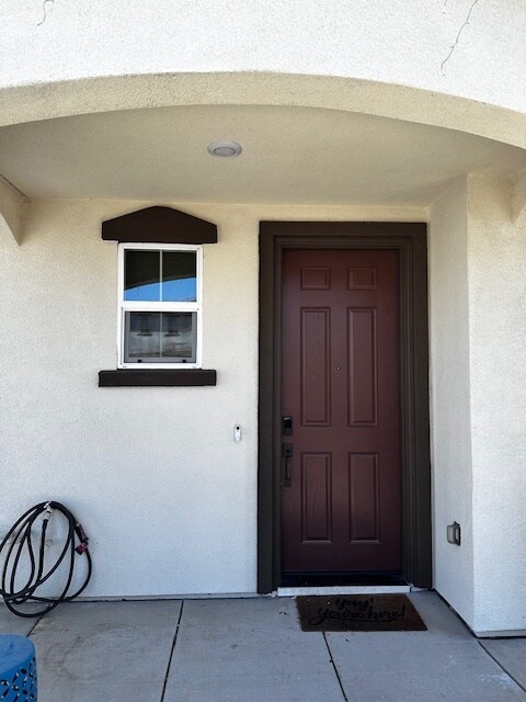 Building Photo - 2061 Rosewood Dr