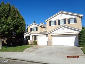 Building Photo - 42308 Klamath Ln
