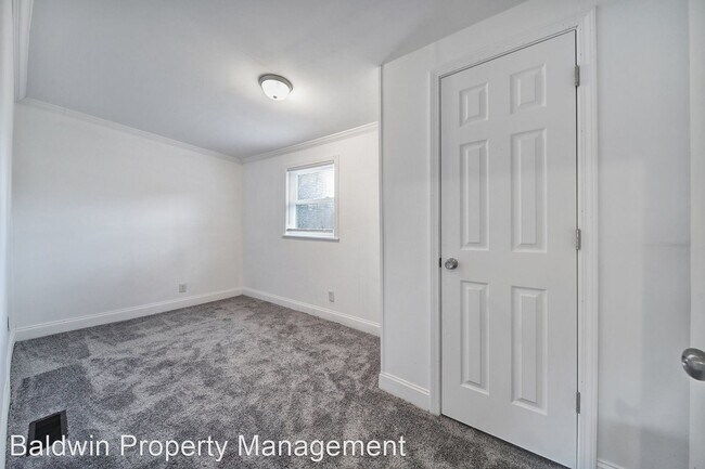 Building Photo - 3 br, 2 bath House - 113 RIDGE CIRCLE
