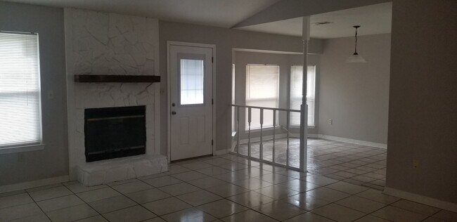 Building Photo - 255 Grand Prix Dr