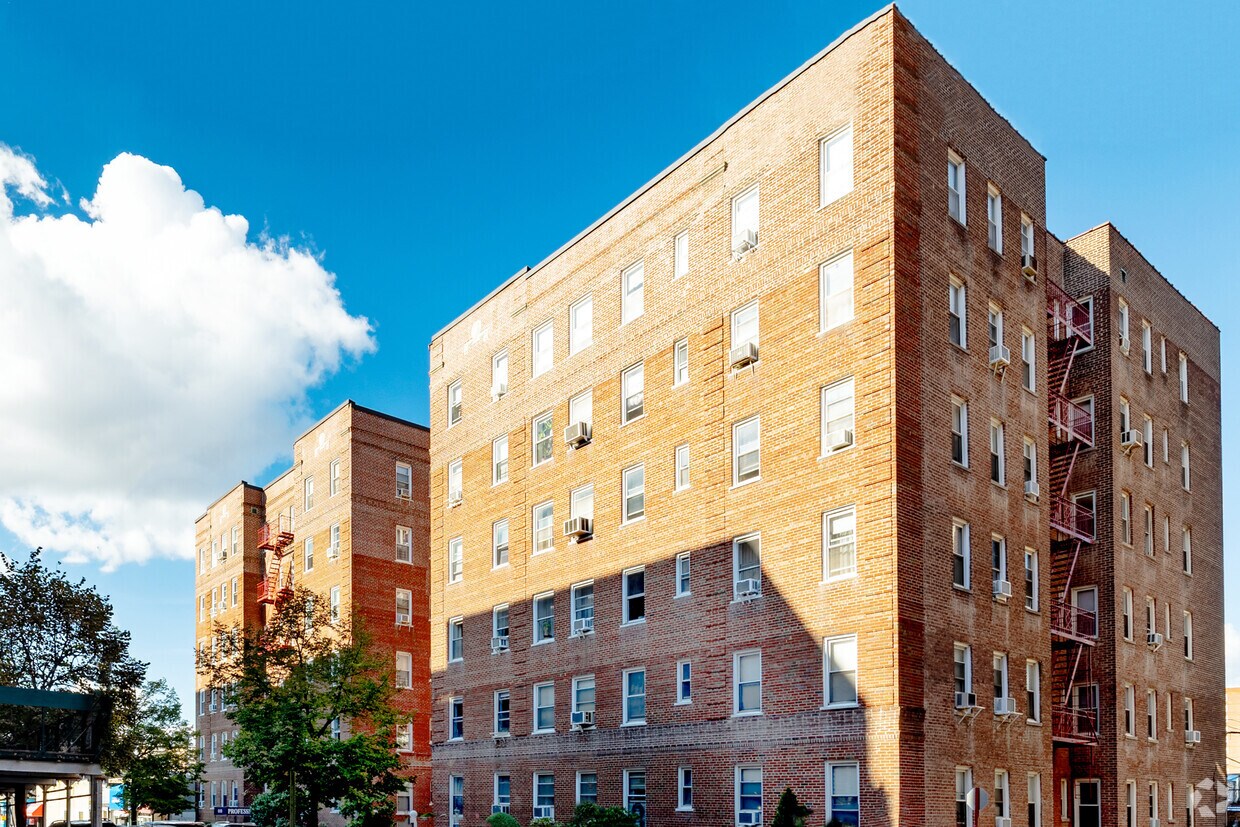 63-89 Saunders Street - Saunders Court