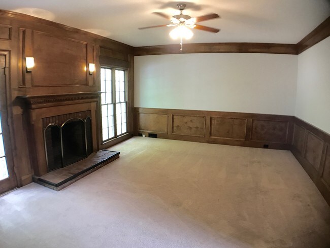 Building Photo - 145 Saint Ignaius Close