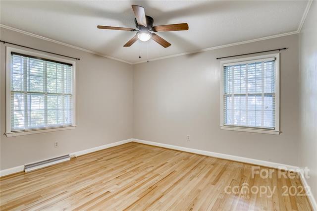 Building Photo - 1411 Forest Park Dr