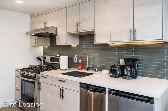 Building Photo - Studio, 1 bath Apartment - 3646 20th Street