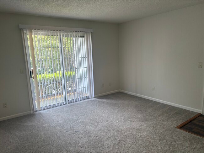Foto del edificio - 5639 Hornaday Rd