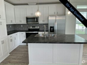 Building Photo - 568 Plaza Del Sol