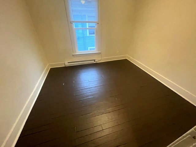 Foto del edificio - 1409 Carl Ave