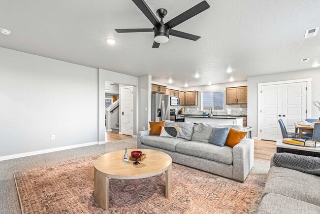 Foto del edificio - 5126 E Sylvan Hart Dr