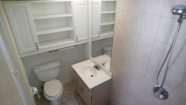 Building Photo - 12718 Greenmoor Dr