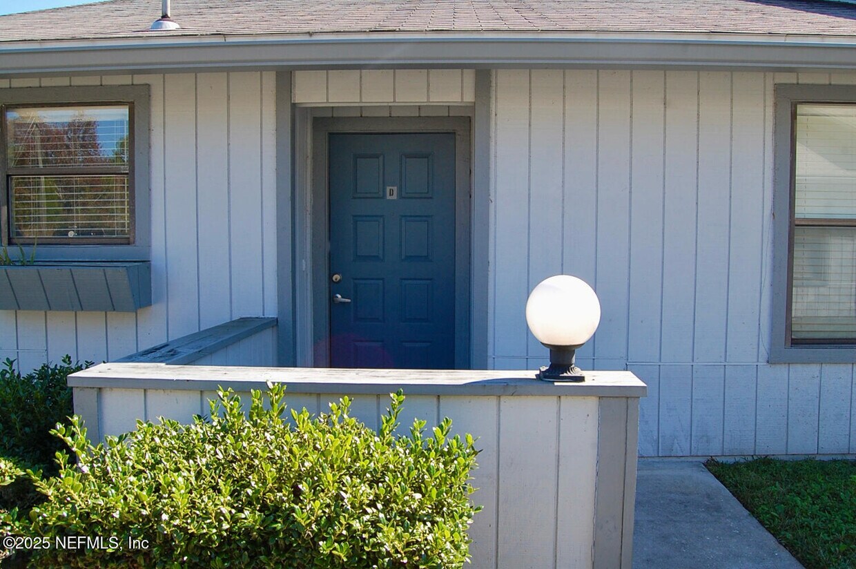 Primary Photo - 1290 Jefferson Ave