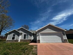 Building Photo - 21955 Lafayette Rd