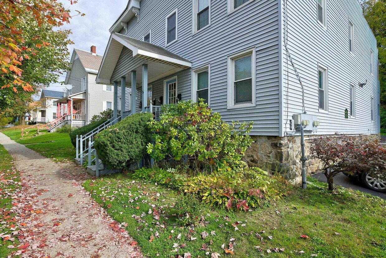 Primary Photo - 36 Malta Ave