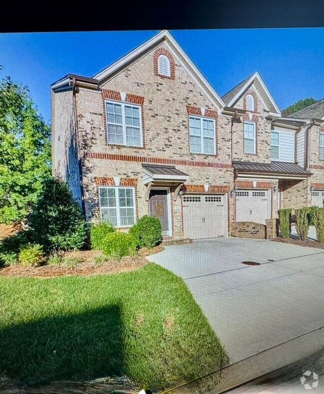 Building Photo - 742 Sterling Brooke Ct