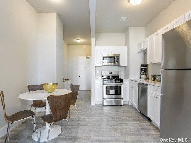 Building Photo - 7 Ashburton Ave