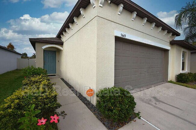 Foto del edificio - 5643 Keaton Springs Dr