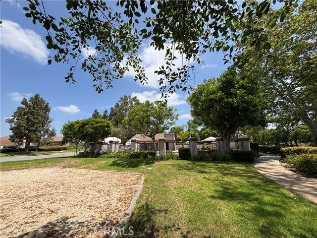 Building Photo - 15525 Grove Hill Ln