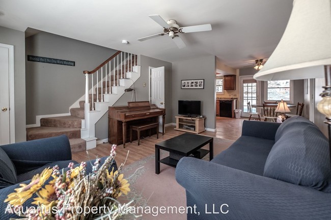 Foto del edificio - 2 br, 1.5 bath House - 29 Old Orchard Rd #54