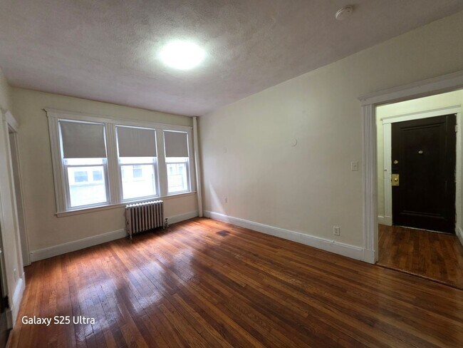 Building Photo - 1630 Commonwealth Ave