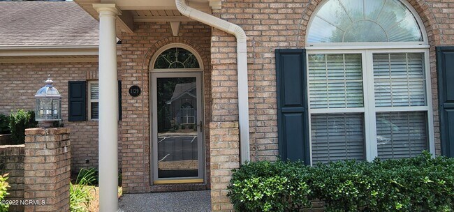 Building Photo - 1139 Island Cove