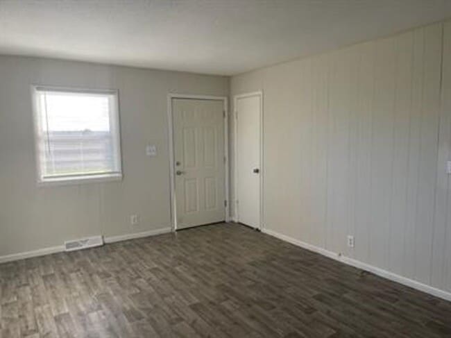 Foto del edificio - 3419 County Rd 1400 E