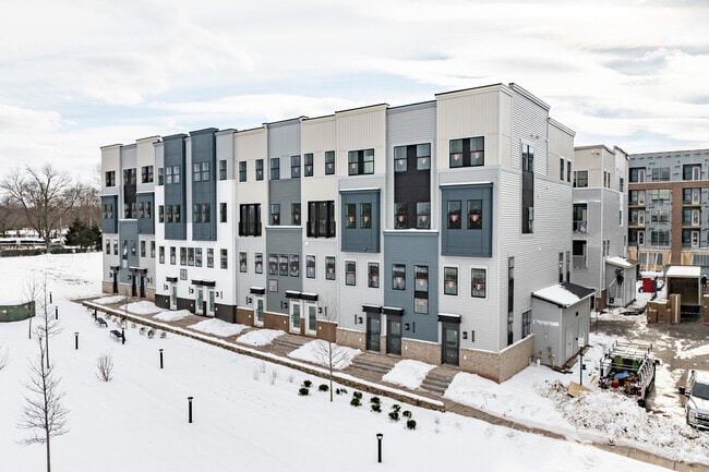 Building Photo - The Sully