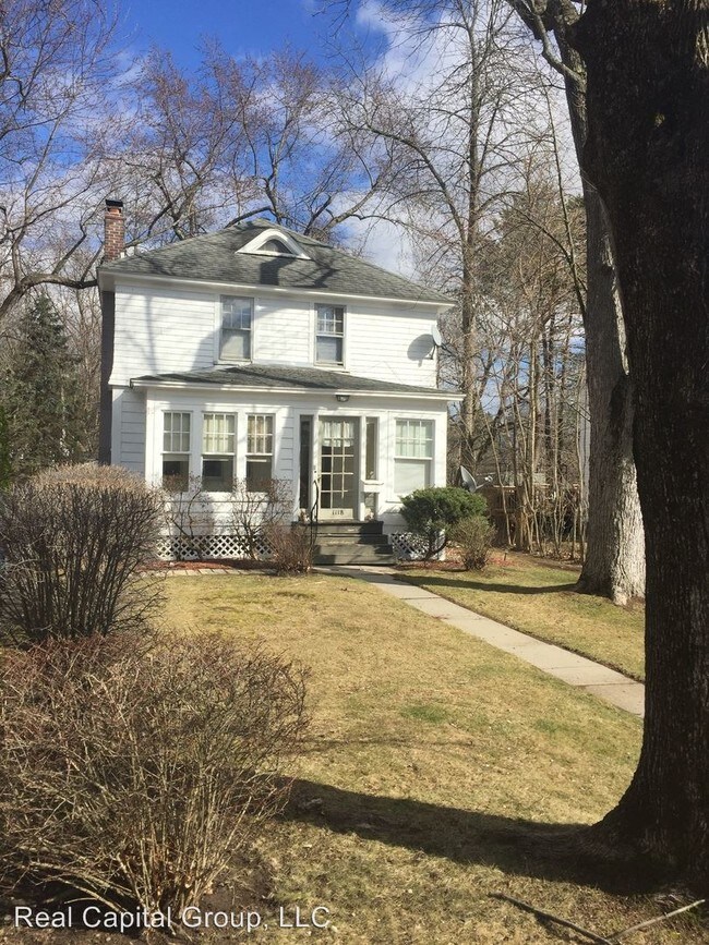 1118 S Country Club Dr, Niskayuna, NY 12309 House Rental in Niskayuna, NY