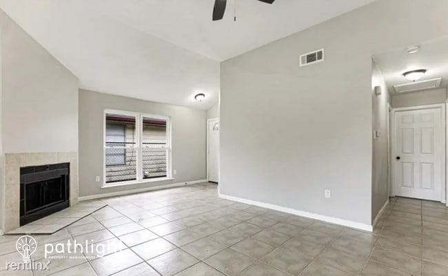 Building Photo - 3 br, 2 bath House - 2024 Fernando Court UNIT