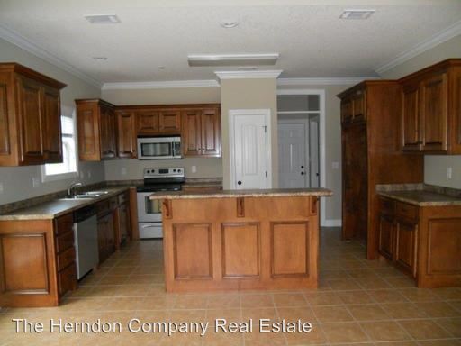 Building Photo - 7305 Creekside West Dr