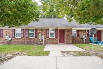 Building Photo - 122 Marlene Dr