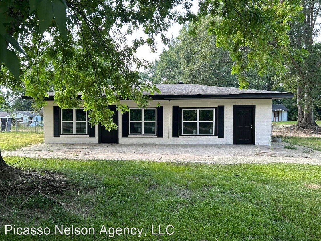 Primary Photo - 3 br, 1 bath House - 7419 Hwy 11