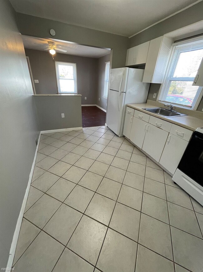 Building Photo - 2 br, 1 bath House - 8902 Thorpe St